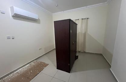 Apartment - 2 - 2 for rent in Umm Ghwailina Comm - Umm Ghuwalina - Umm Ghuwailina - Doha