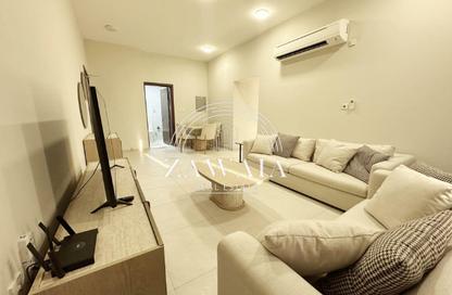 Apartment - 3 Bedrooms - 3 Bathrooms for rent in Anas Street - Fereej Bin Mahmoud North - Fereej Bin Mahmoud - Doha
