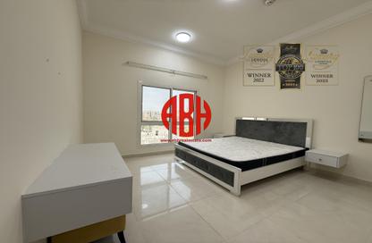 Apartment - 1 Bedroom - 2 Bathrooms for rent in Al Sadd Road - Al Sadd - Doha