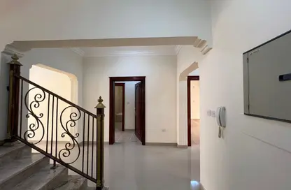 فيلا - 4 غرف نوم - 3 حمامات للايجار في مريخ - المريخ - الدوحة