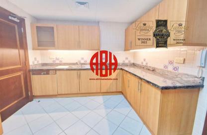 Apartment - 3 Bedrooms - 4 Bathrooms for rent in West Bay Tower - West Bay - West Bay - Doha