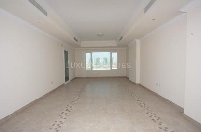 Apartment - 2 Bedrooms - 3 Bathrooms for sale in East Porto Drive - Porto Arabia - The Pearl Island - Doha Apartment - 2 Bedrooms - 3 Bathrooms for sale in East Porto Drive - Porto Arabia - The Pearl Island - Doha