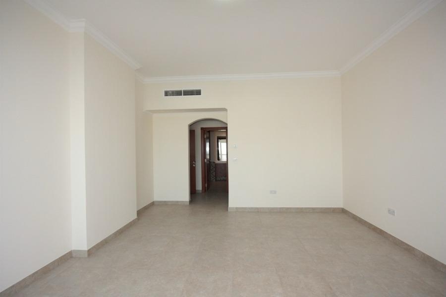 2 BR Apartment with MarinaView at The Pearl Island thumbnail 8