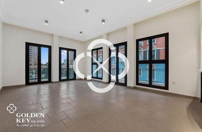 Apartment - 3 Bedrooms - 4 Bathrooms for rent in Nobili - Qanat Quartier - The Pearl Island - Doha