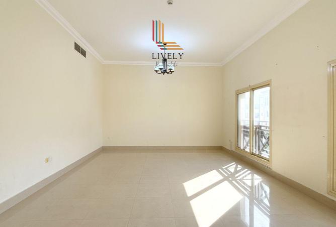 1006511 - Property Image 2