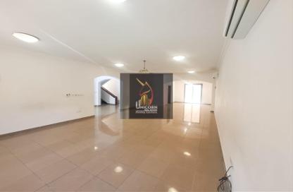 مجمع سكني - 5 غرف نوم - 5 حمامات للايجار في وادي المرخ - مريخ - المريخ - الدوحة