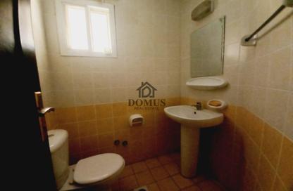 Apartment - 2 Bedrooms - 2 Bathrooms for rent in Hiteen Street - Al Muntazah - Doha