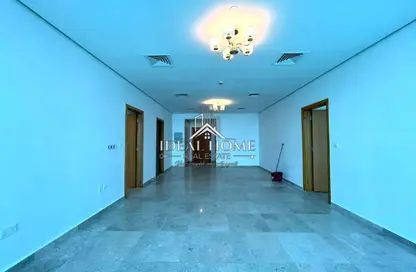 شقة - 2 غرف نوم - 3 حمامات للايجار في أبراج زجزاج - الخليج الغربي - الدوحة