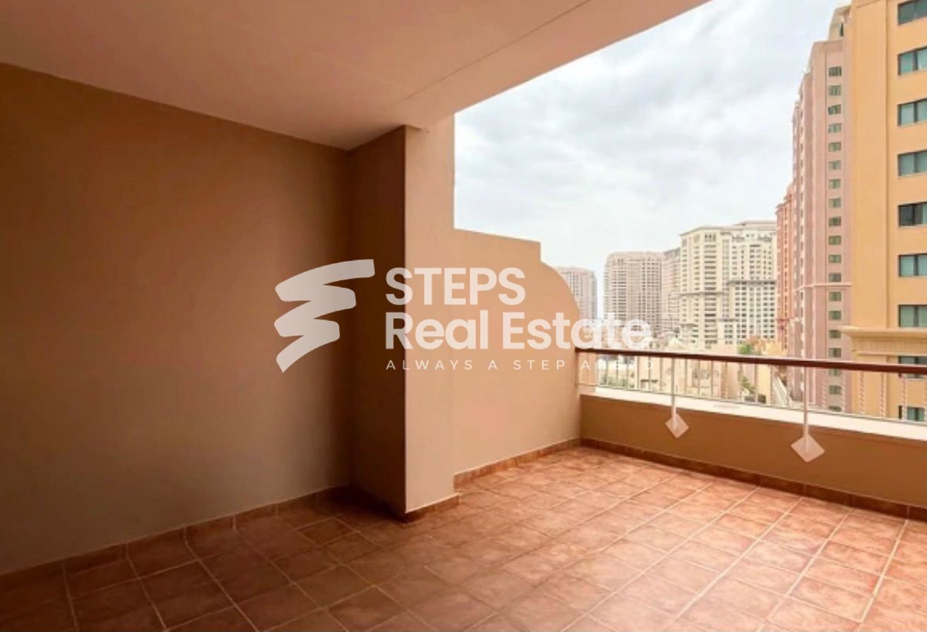 Luxurious Apartment with Balcony for Rent