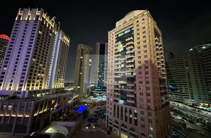 Apartment - 3 Bedrooms - 4 Bathrooms for rent in West Bay - Doha