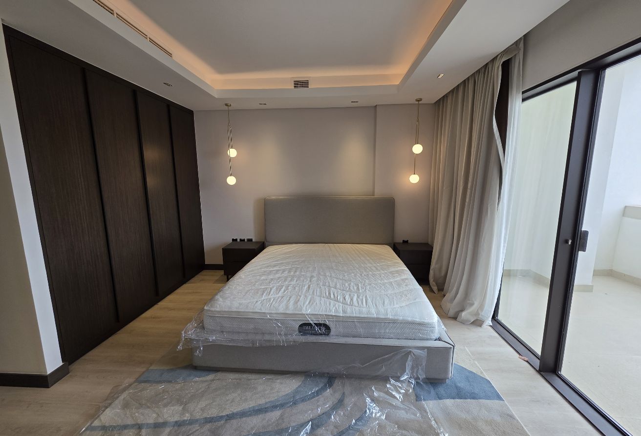 1 Br Brand new residence in pearl | private beach thumbnail 8