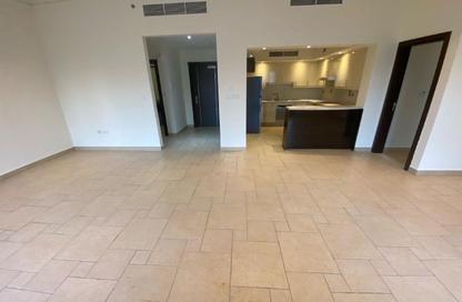 Apartment - 3 Bedrooms - 3 Bathrooms for rent in Qanat Quartier - The Pearl Island - Doha
