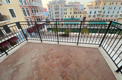 Apartment - 3 Bedrooms - 3 Bathrooms for rent in Qanat Quartier - The Pearl Island - Doha