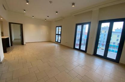 Apartment - 3 Bedrooms - 3 Bathrooms for rent in Qanat Quartier - The Pearl Island - Doha