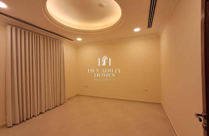Villa - 4 - 5 for rent in Wadi Al Markh - Muraikh - AlMuraikh - Doha