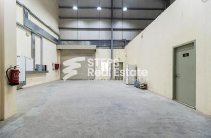 Warehouse - Studio - 1 for rent in Industrial Area 4 - Industrial Area - Industrial Area - Doha