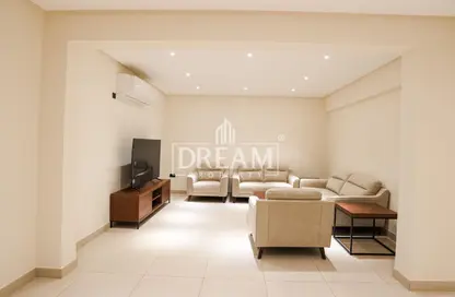 Apartment - 3 Bedrooms - 3 Bathrooms for rent in Umm Ghuwalina - Umm Ghuwailina - Doha