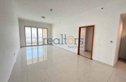 Apartment - 3 Bedrooms - 3 Bathrooms for rent in Viva East - Viva Bahriyah - The Pearl Island - Doha