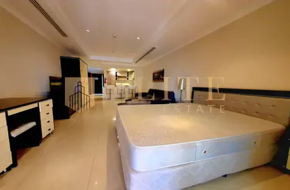 Apartment - Studio - 1 Bathroom for rent in Tower 15 - Porto Arabia - The Pearl Island - Doha