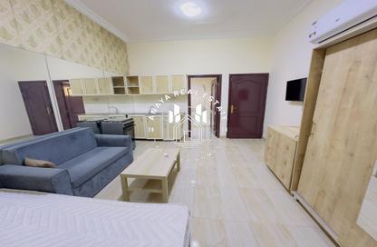 Villa - Studio - 1 Bathroom for rent in Street 871 - Al Duhail South - Al Duhail - Doha