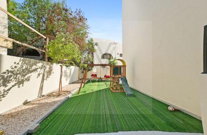 Apartment - 2 Bedrooms - 2 Bathrooms for rent in Al Sadd Road - Al Sadd - Doha