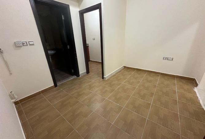 1002833 - Property Main Image