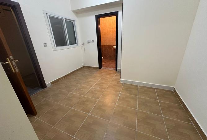 1002833 - Property Image 2