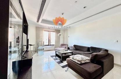 Apartment - 1 Bedroom - 2 Bathrooms for rent in East Porto Drive - Porto Arabia - The Pearl Island - Doha