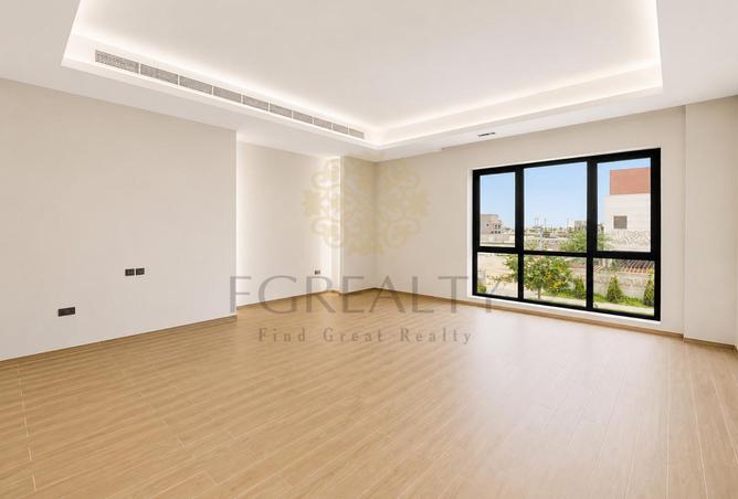 61900307 - Property Image 3