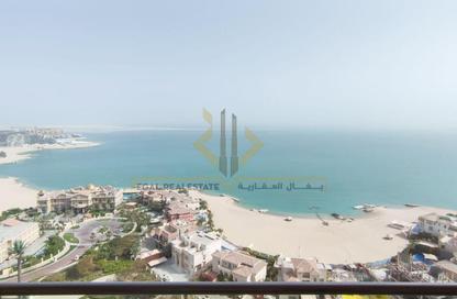 شقة - 2 غرف نوم - 4 حمامات للايجار في فيفا غرب - فيفا بحرية - جزيرة اللؤلؤة - الدوحة