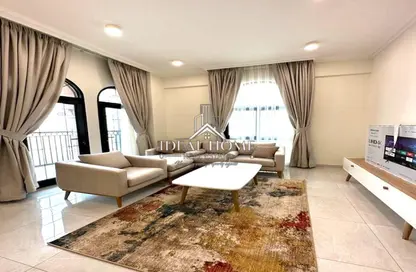 شقة - غرفة نوم - 2 حمامات للايجار في جنوب فوكس هيلس - فوكس هيلز - الوسيل