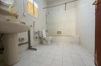 Apartment - Studio - 1 for rent in Al Sadd Road - Al Sadd - Doha