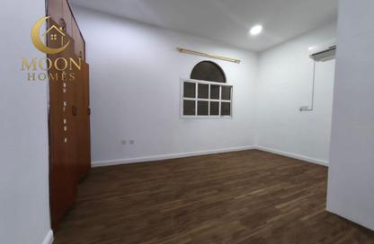 Apartment - Studio - 1 for rent in Al Sadd Road - Al Sadd - Doha