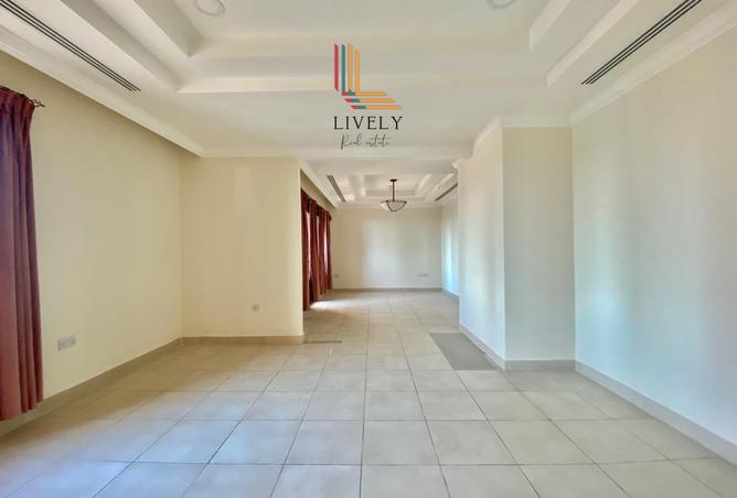 1011295 - Property Image 3