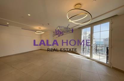 Apartment - 3 Bedrooms - 5 Bathrooms for rent in Floresta Gardens - Floresta Gardens - The Pearl Island - Doha