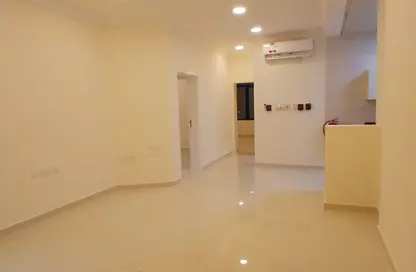 Apartment - 3 Bedrooms - 3 Bathrooms for rent in Old Airport Road - Old Airport Road - Doha