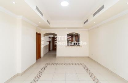 Apartment - 1 Bedroom - 2 Bathrooms for rent in West Porto Drive - Porto Arabia - The Pearl Island - Doha