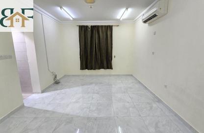 Apartment - 4 Bedrooms - 3 Bathrooms for rent in Al Mansoura - Al Mansoura - Doha Apartment - 4 Bedrooms - 3 Bathrooms for rent in Al Mansoura - Al Mansoura - Doha