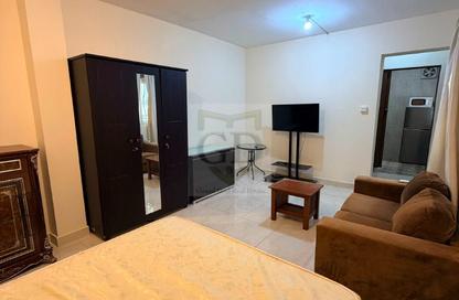 Apartment - Studio - 1 Bathroom for rent in Wadi Al Shaheeniya Street - Ain Khaled - Doha Apartment - Studio - 1 Bathroom for rent in Wadi Al Shaheeniya Street - Ain Khaled - Doha