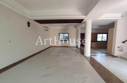 Villa - 3 Bedrooms - 3 Bathrooms for rent in Al Maamoura - Al Maamoura - Doha