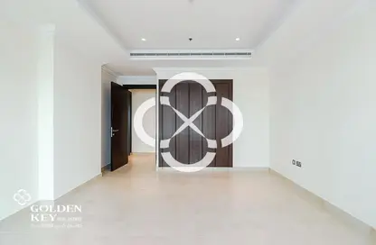 Apartment - 2 Bedrooms - 3 Bathrooms for rent in East Porto Drive - Porto Arabia - The Pearl Island - Doha Apartment - 2 Bedrooms - 3 Bathrooms for rent in East Porto Drive - Porto Arabia - The Pearl Island - Doha
