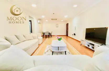 Apartment - 2 Bedrooms - 2 Bathrooms for rent in Old Salata - Salata - Doha