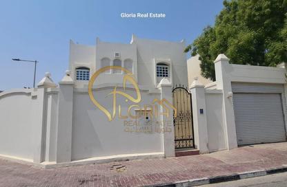 فيلا - 5 غرف نوم - 6 حمامات للايجار في روضة المطر - الدوحة
