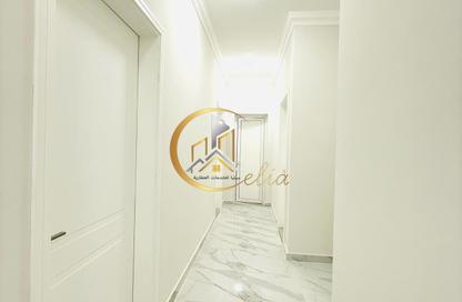 Apartment - 2 Bedrooms - 2 Bathrooms for rent in Anas Street - Fereej Bin Mahmoud North - Fereej Bin Mahmoud - Doha