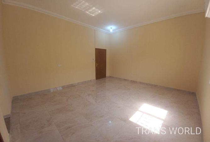 1013701 - Property Image 2