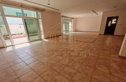 Villa - 3 Bedrooms - 5 Bathrooms for rent in Ain Khaled Villas - Ain Khaled - Doha