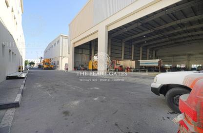 Warehouse - Studio - 7+ Bathrooms for rent in East Industrial Street - Birkat Al Awamer - Al Wakra