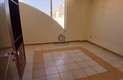 Apartment - 3 Bedrooms - 3 Bathrooms for rent in Ibn Asakir Street - Najma - Doha