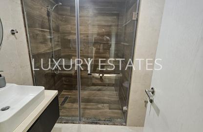 Apartment - 2 Bedrooms - 3 Bathrooms for rent in Boulevard View - Yasmeen City - Lusail