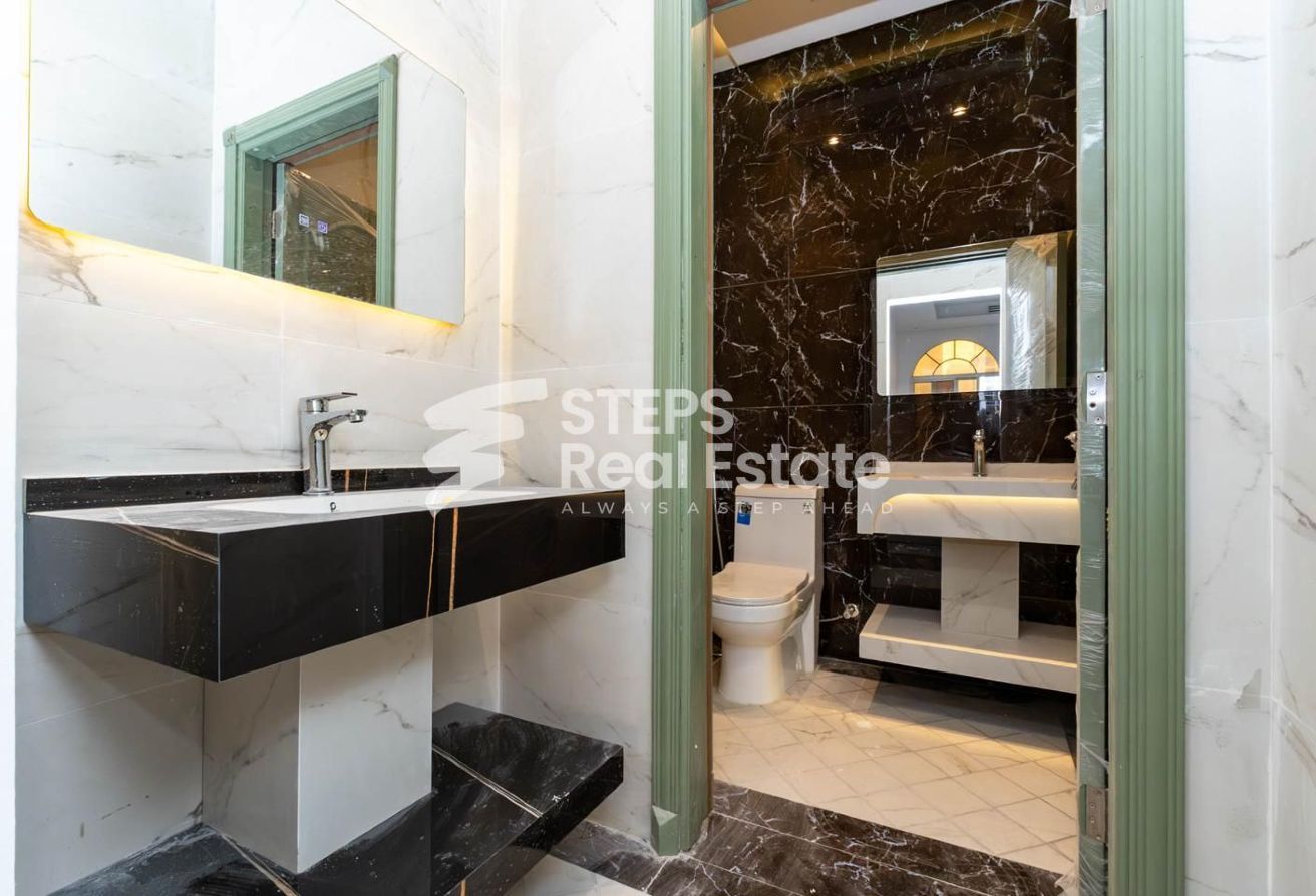 Luxurious Villa 4 Bedroom Villa & Private Beach